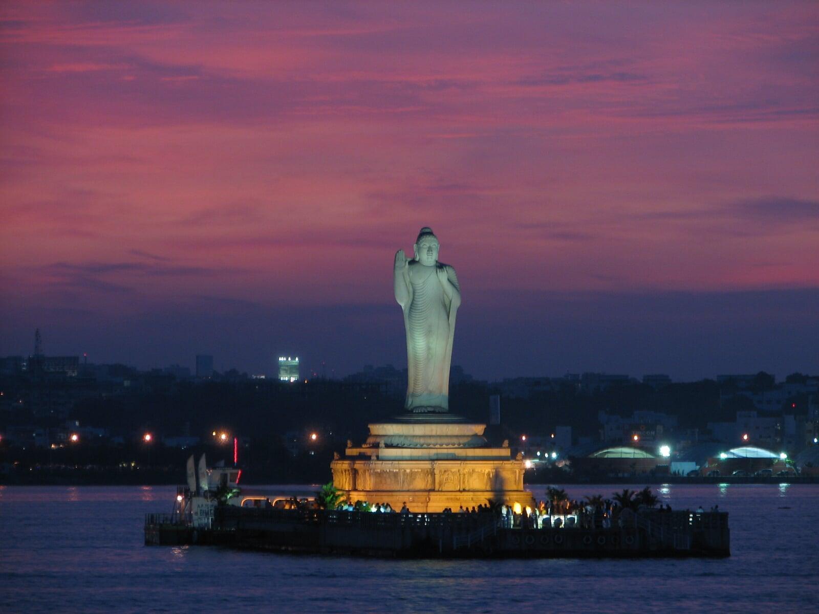 Hussain Sagar Lake 